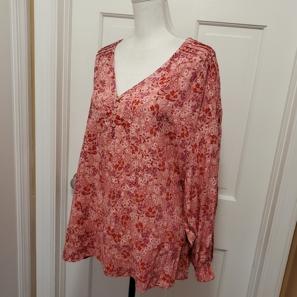 NWT Terra & Sky Pink & Purple Henley Woven Top Size 1X-16W/18W Ret. 16.98 - Picture 10 of 10